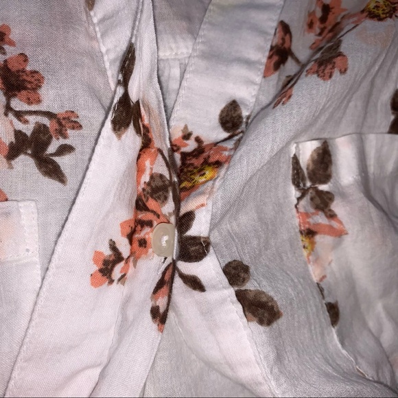 Lord & Taylor White Pink Floral 100% Linen Long Sleeve Button Down Shirt size S - Picture 4 of 7